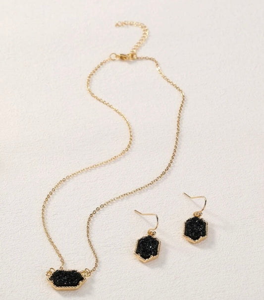 Gold/ Black Earrings and Necklace Set